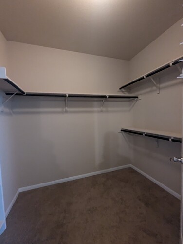 PXL_20240804_003258493