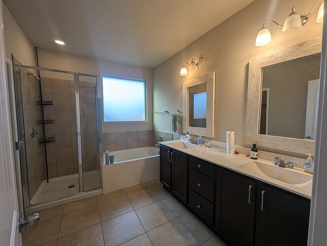 PXL_20240804_003219415